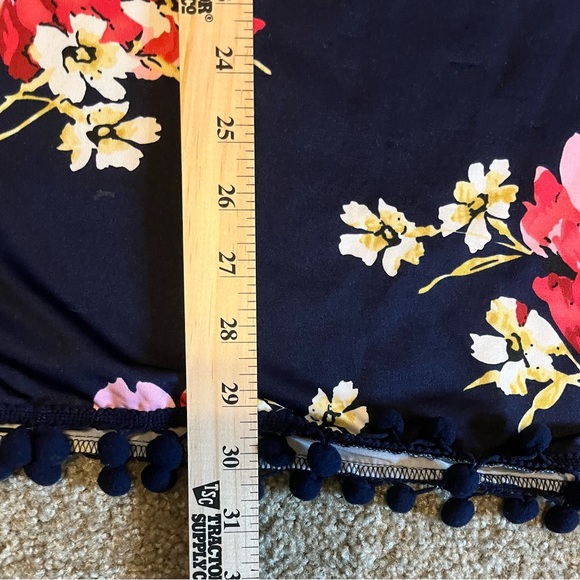Southern Stitch Floral Kimono w/ Pom Pom Trim size 2X - 3X - Picture 8 of 10